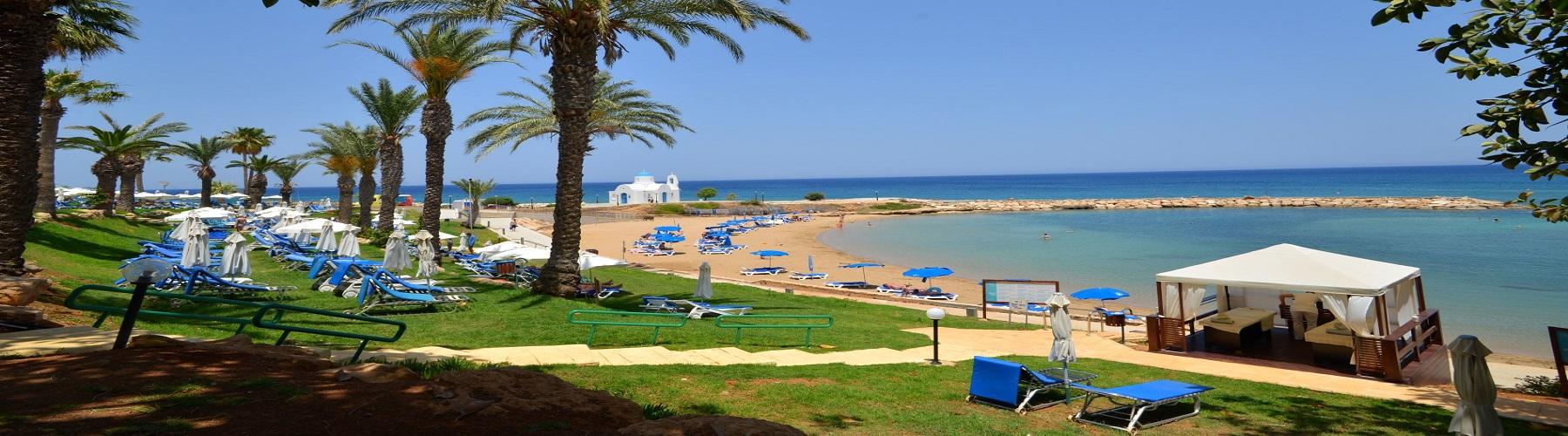 Отель Golden Coast Beach 4*